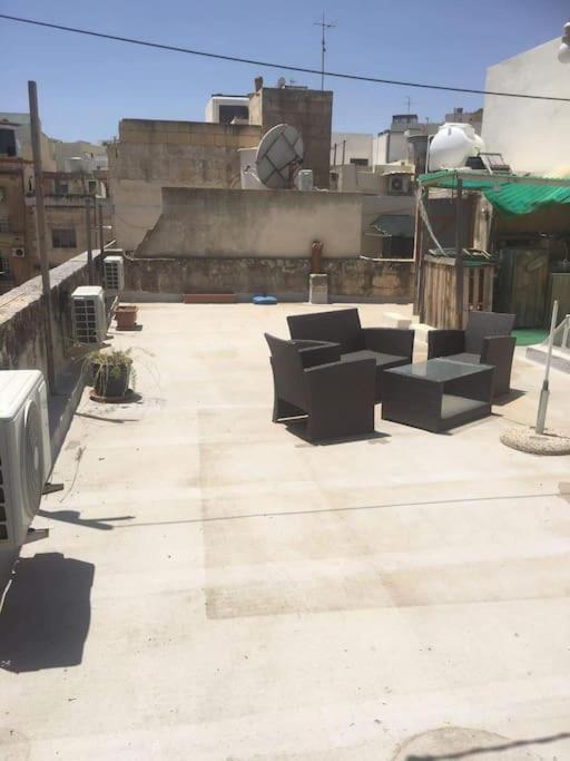 Spacious 4-Bedrooms Townhouse In Tas-Sliema Exterior foto